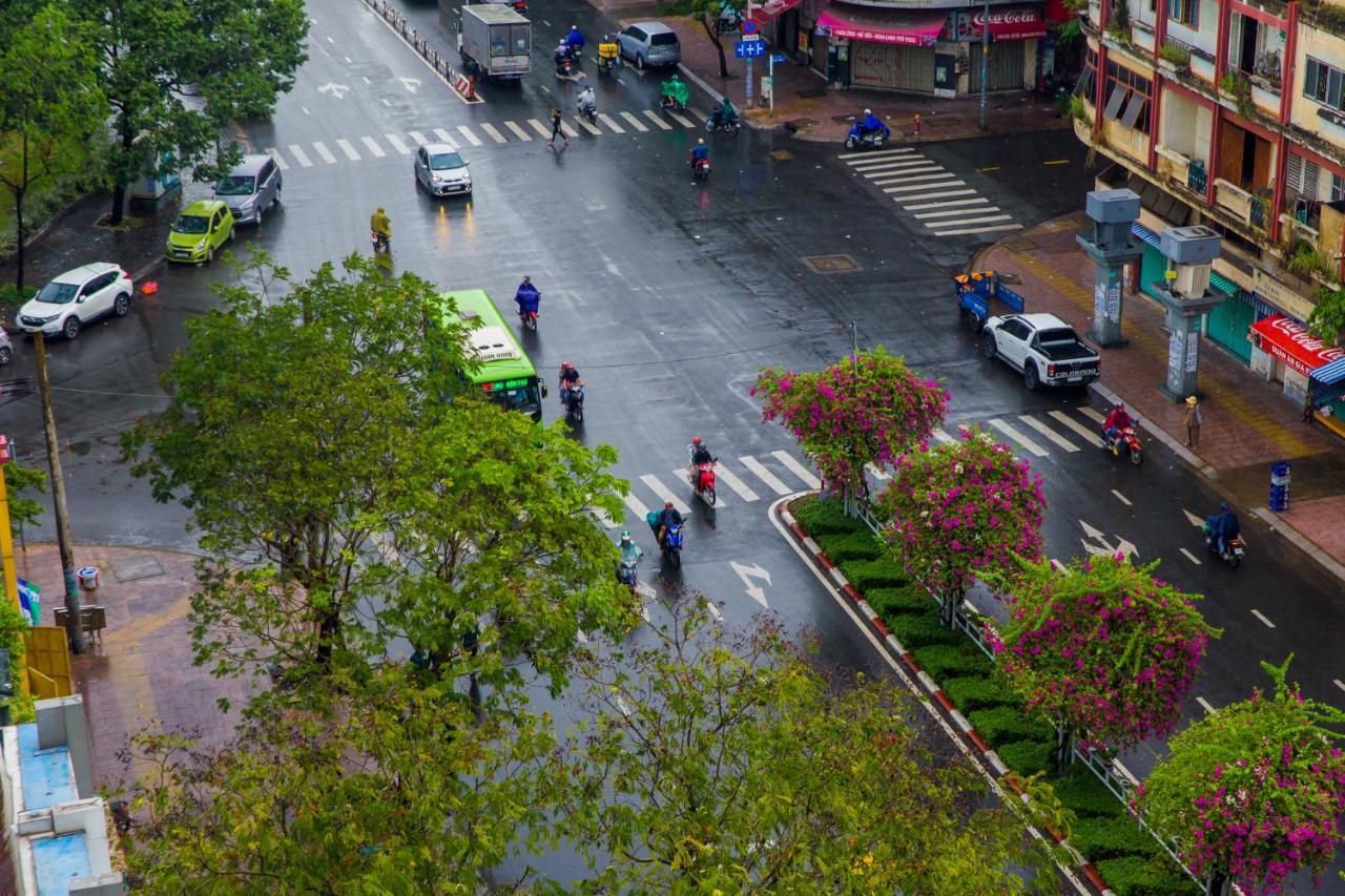 Hotel Kally Saigon Хошимин Экстерьер фото