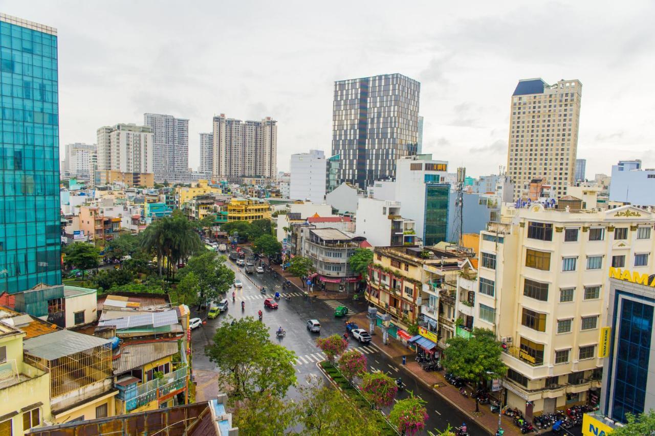 Hotel Kally Saigon Хошимин Экстерьер фото